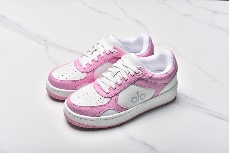 Alo Yoga Recovery Mode Board Shoes White Powder