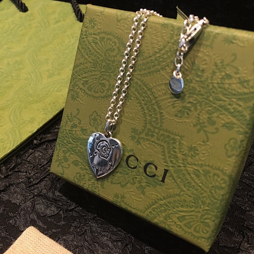 Gucci Gu Cci Ghost Skull Ghost Heart NecklaceItem ID