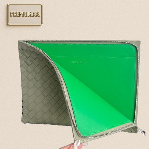 Handbag from Premium888