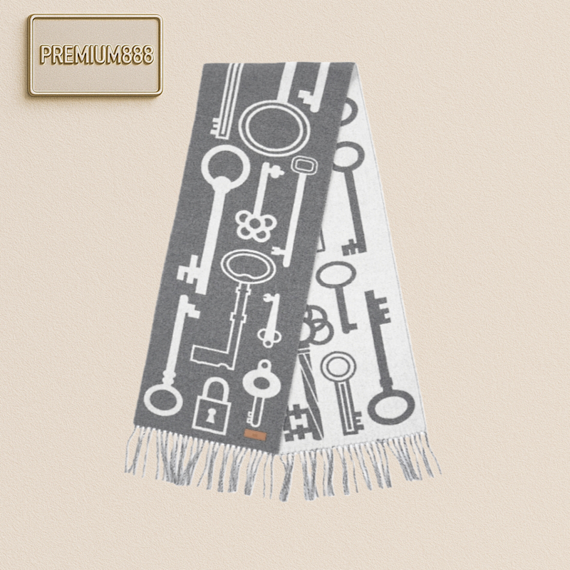 Hermès Clefa Leather Patch Pattern Plush Scarf Grey