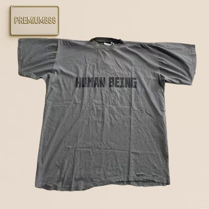 Parisian Short-sleeved Human Figure