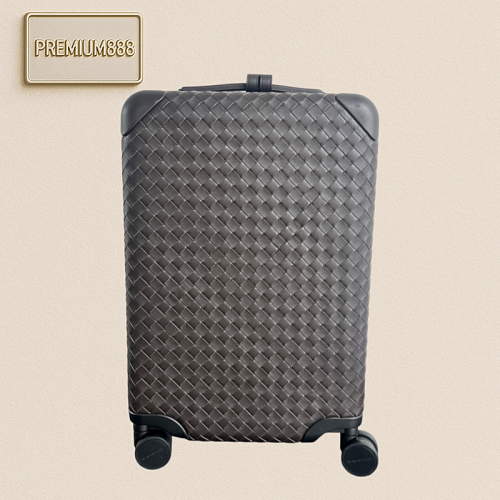 BV Woven Carry-On Bag - Matte Black All-woven Body With A Subtle Yet Undeniable Luxurious