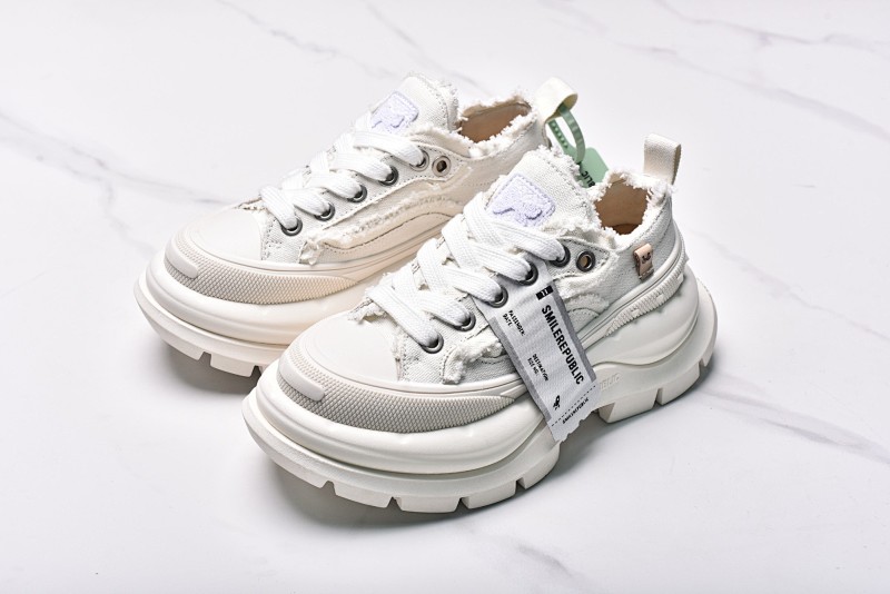 Smilerepublic Smile Queen Classic Open Smile 2.0 Daddy Shoes White