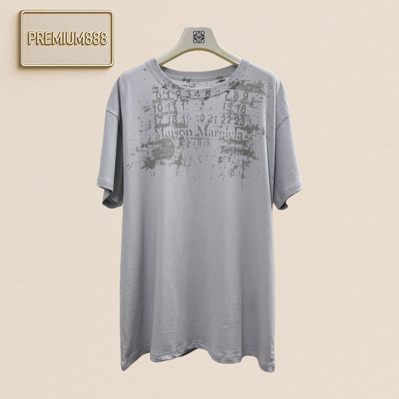 Magila Blurry Letter Stencil Printed Short-Sleeved T-Shirt