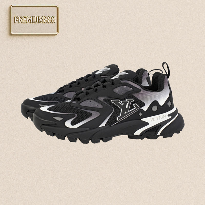 Louis Vuitton L V Runner Tatic Sneakers
