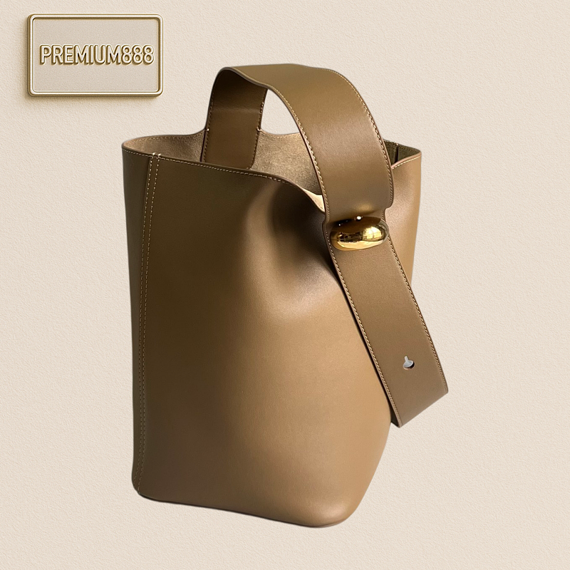 The Latest 𝑷𝒆𝒃𝒃𝒍𝒆 Water Bottle Bag Has Been Launched