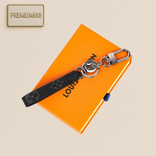 Louis Vuitton LV Keychain