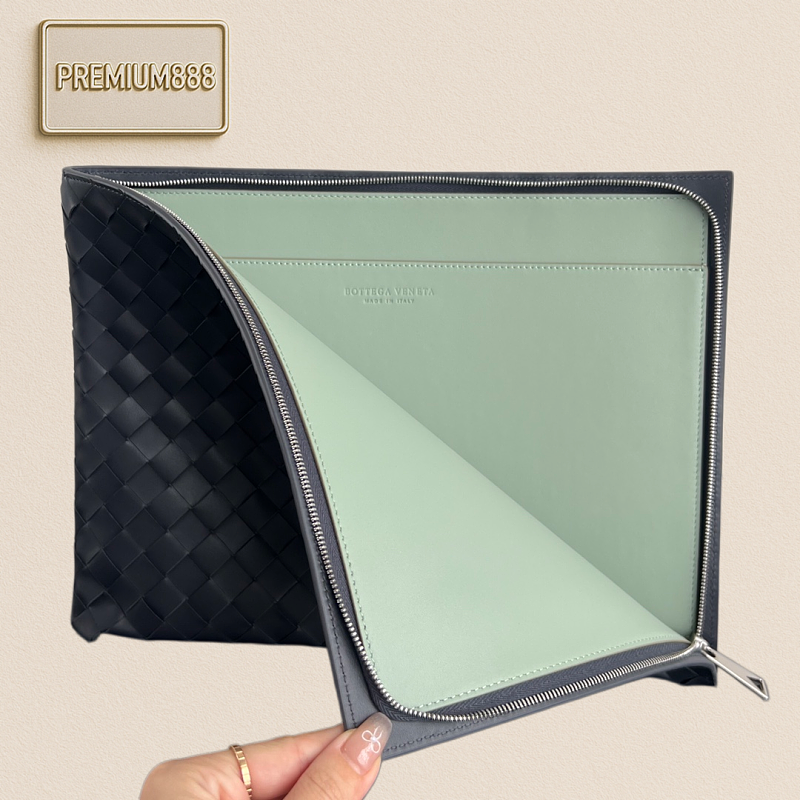 Handbag from Premium888