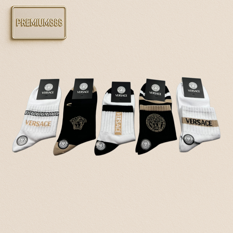 Product Versace. Essential For Men In Spring Summer And Autumn Seasons. Mid-length Socks.