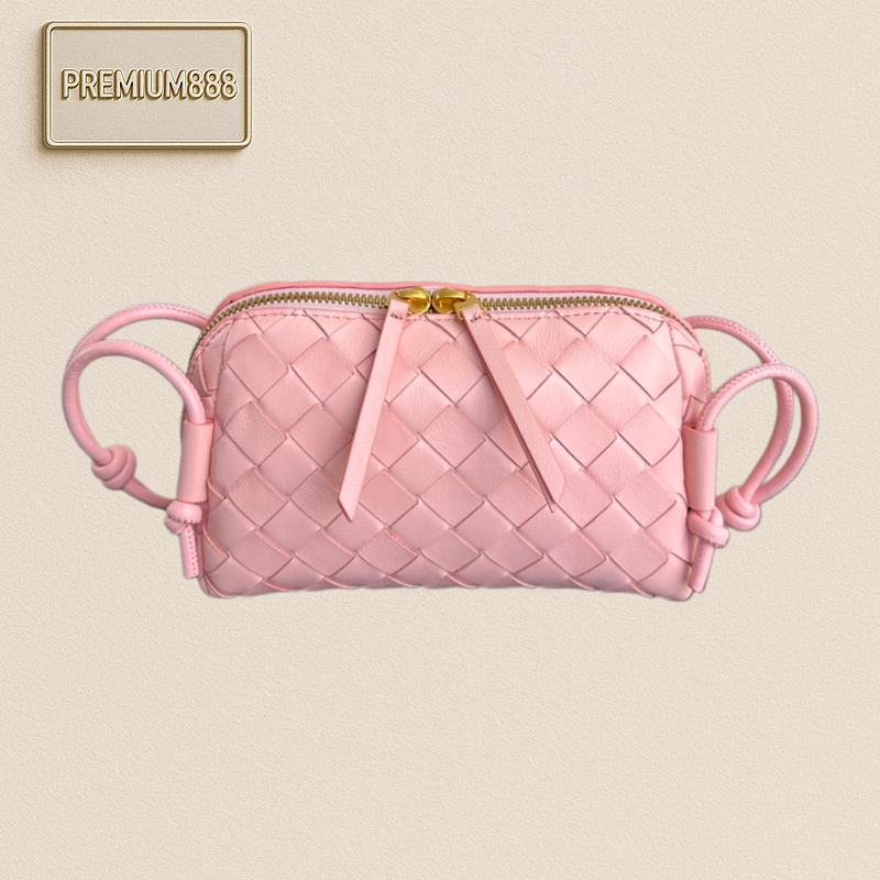 The New Concert Pouch Model Is Truly The Most Beautiful And Practical Mini Bag I've Ever S