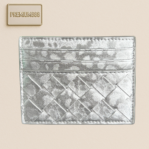 BV Wallet - The Woven Lining Reveals A Shiny Texture Of Gold. It's Truly Special Compact A
