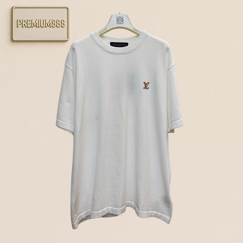 1v Louis 26ss Early Spring Lettered Leather Label Knit Short Sleeve Shirt