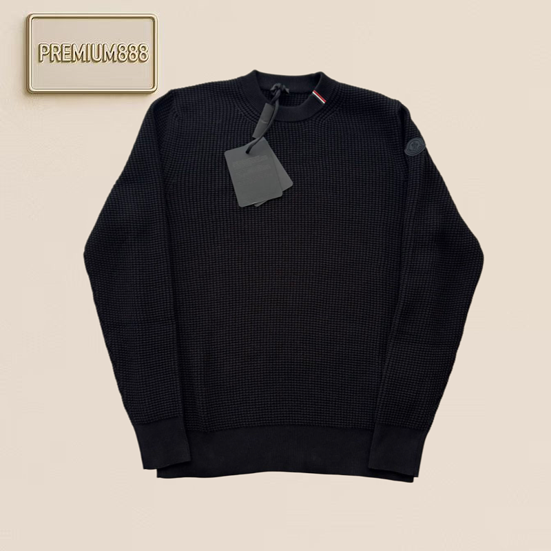 Monkou Three-color Ribbon Logo Pullover With Round Neck