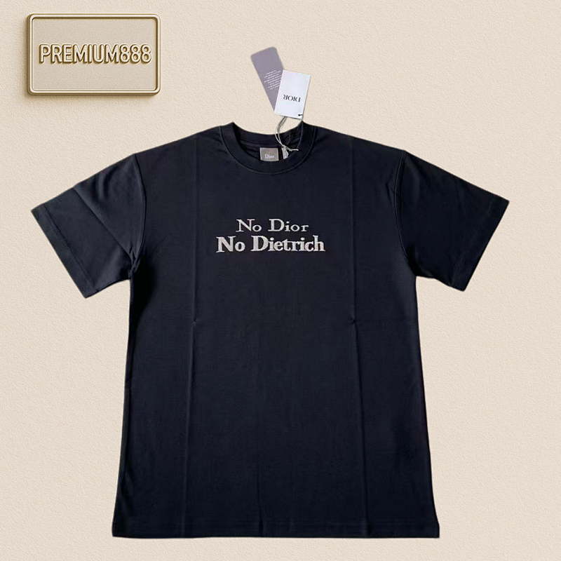 Dr Declares The Embroidered Round-neck Short-sleeved Shirt
