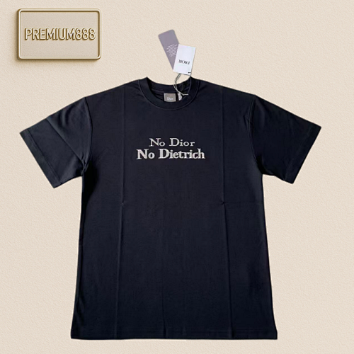 Dr Declares The Embroidered Round-neck Short-sleeved Shirt