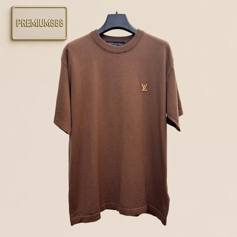 1v Louis 26ss Early Spring Lettered Leather Label Knit Short Sleeve Shirt