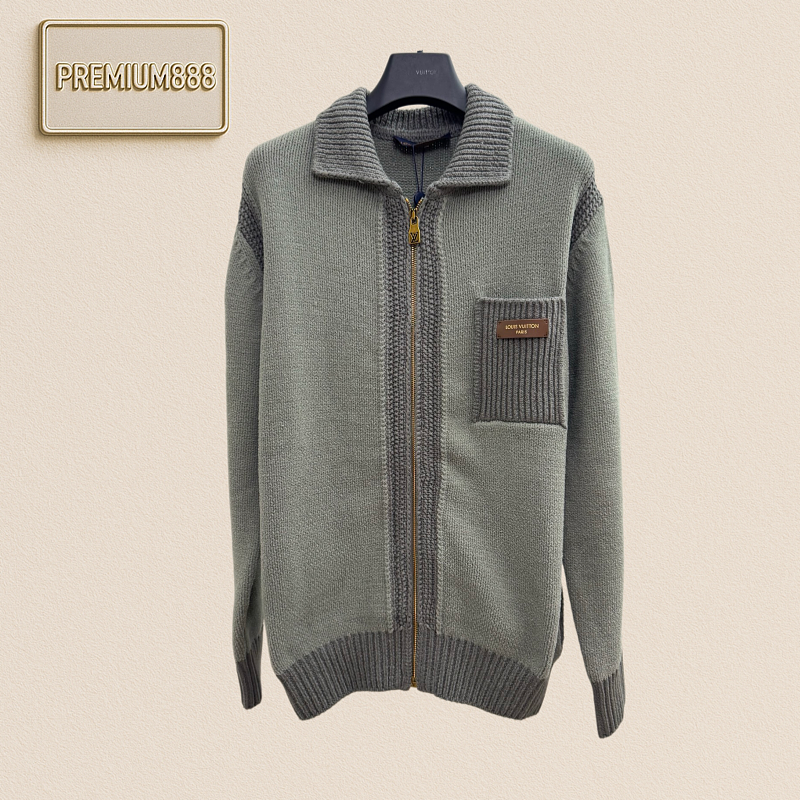 1v Louis Leather-embossed Pocket Collar Knit Jacket