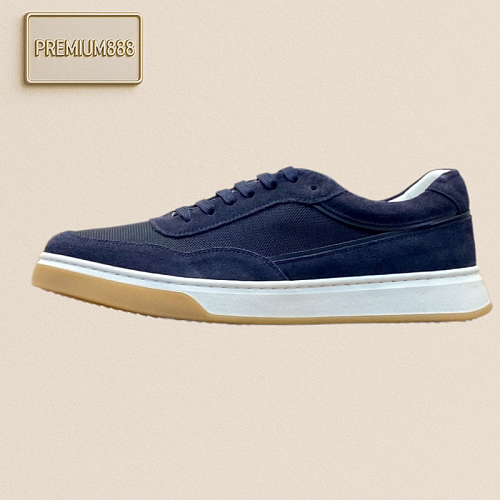 The Upper Is Made Of Top-quality Cashmere + High-gloss Deer Skin. The Lining Is White Phen