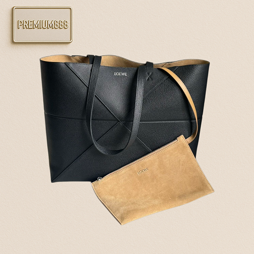 Best-selling Horizontal Two-in-one Tote Has Made A Huge Splash