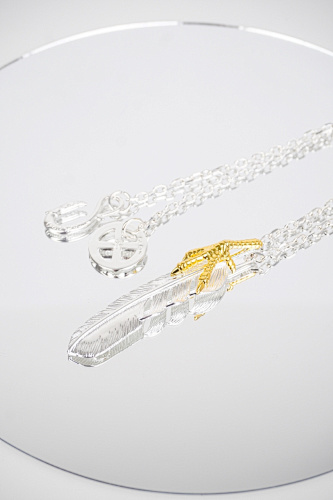 62 GO D SU NS Upper Golden Eagle Claw Feather Pendant
