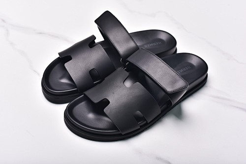Hermès Hermes Chypre Flat Slippers Classic Black Leather