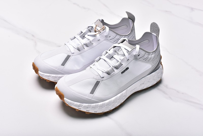 Norda Lace Anti-slip White
