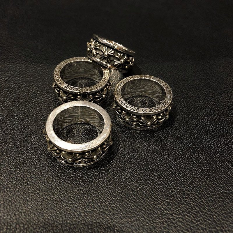 CH Rome Hearts Cross Flower Rotating Ring