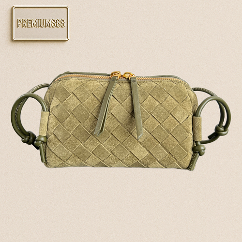The New Concert Pouch Model Is Truly The Most Beautiful And Practical Mini Bag I've Ever S
