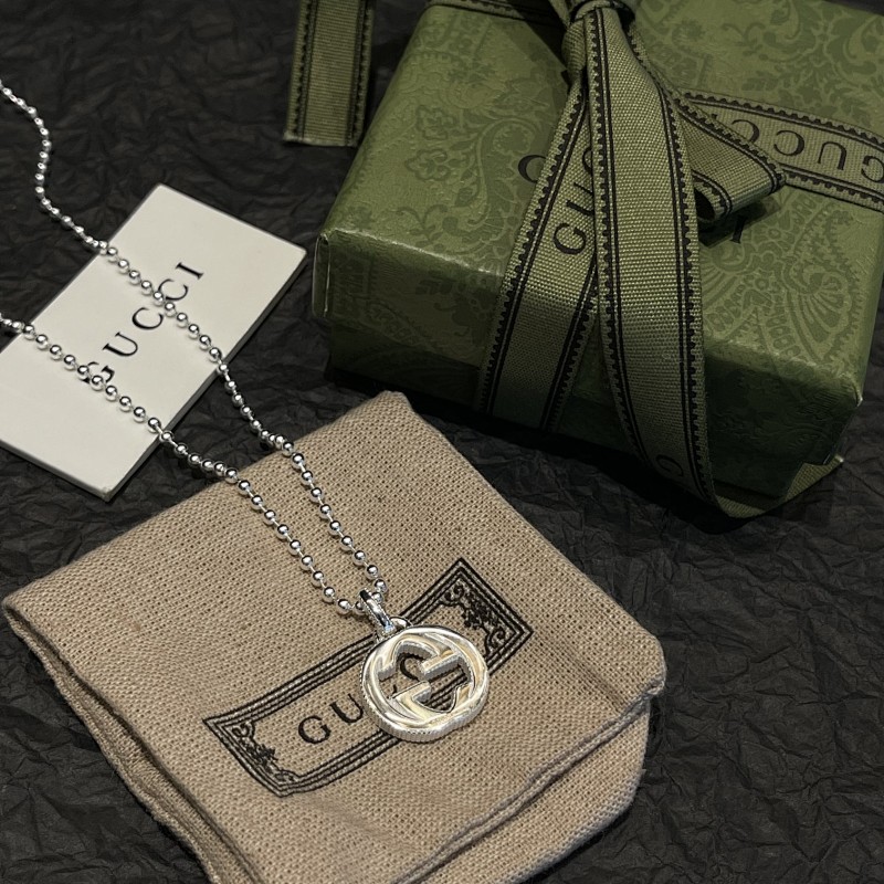 Gucci Gu Cci InterlockingItem ID