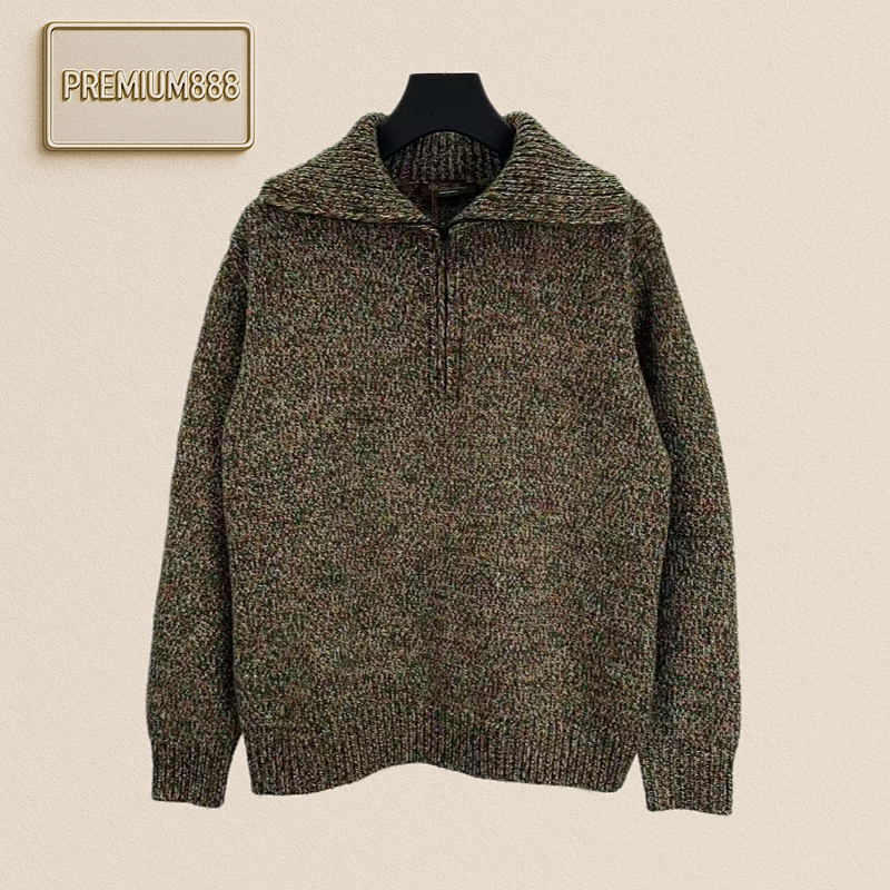 The Fabric Is Made Of A Blend Of Cashmere And Wool Yarns. Nine Yarns Of Different Colors N