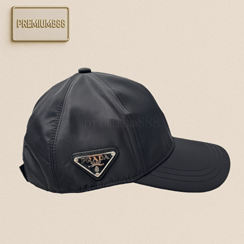 Prada Classic Triangular Baseball Cap A Must-have For All Looks Good For 10 Years A Daily