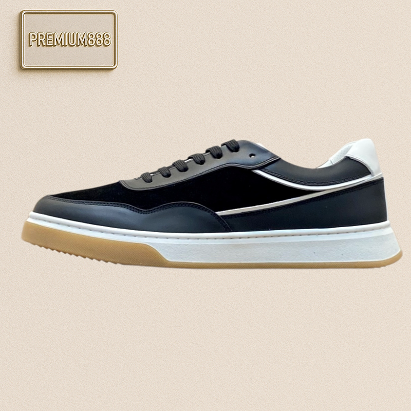 The Upper Is Made Of Top-quality Cashmere + High-gloss Deer Skin. The Lining Is White Phen