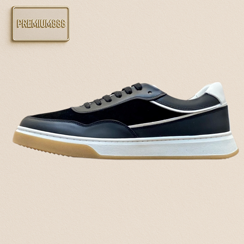 The Upper Is Made Of Top-quality Cashmere + High-gloss Deer Skin. The Lining Is White Phen