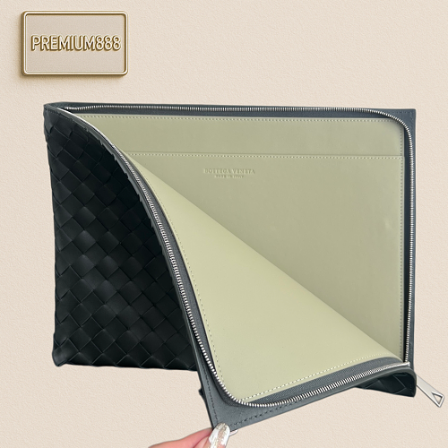 Handbag from Premium888
