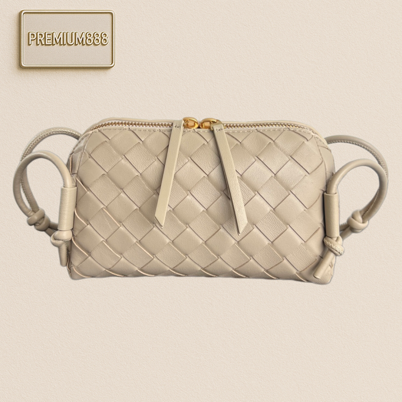 The New Concert Pouch Model Is Truly The Most Beautiful And Practical Mini Bag I've Ever S