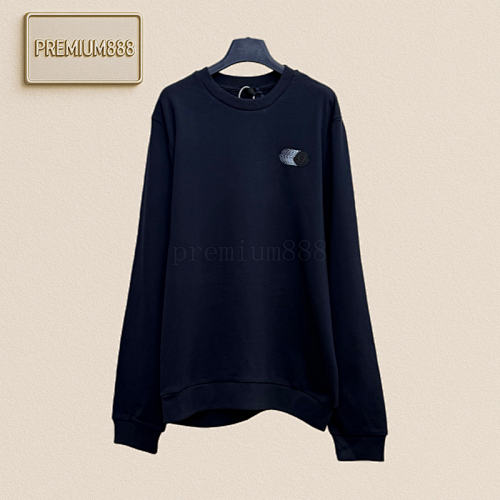 Moc Double-shadow Leather Label Badge Round-neck Hoodie