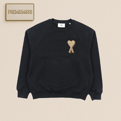 Ami Big Heart Badge Round Neck