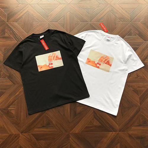 Supreme T-Shirt