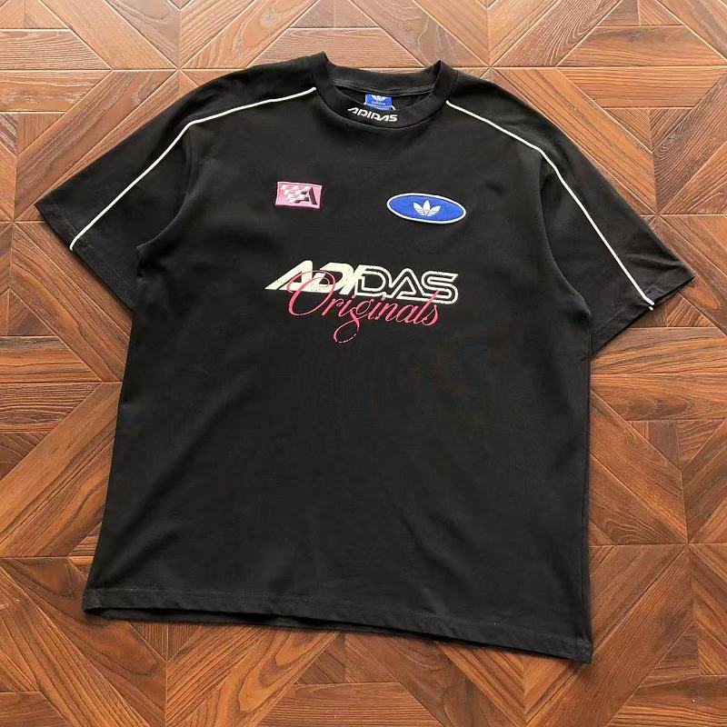 Adidas T-Shirt