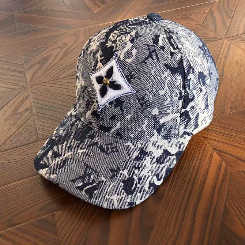Hat from RainbowReps