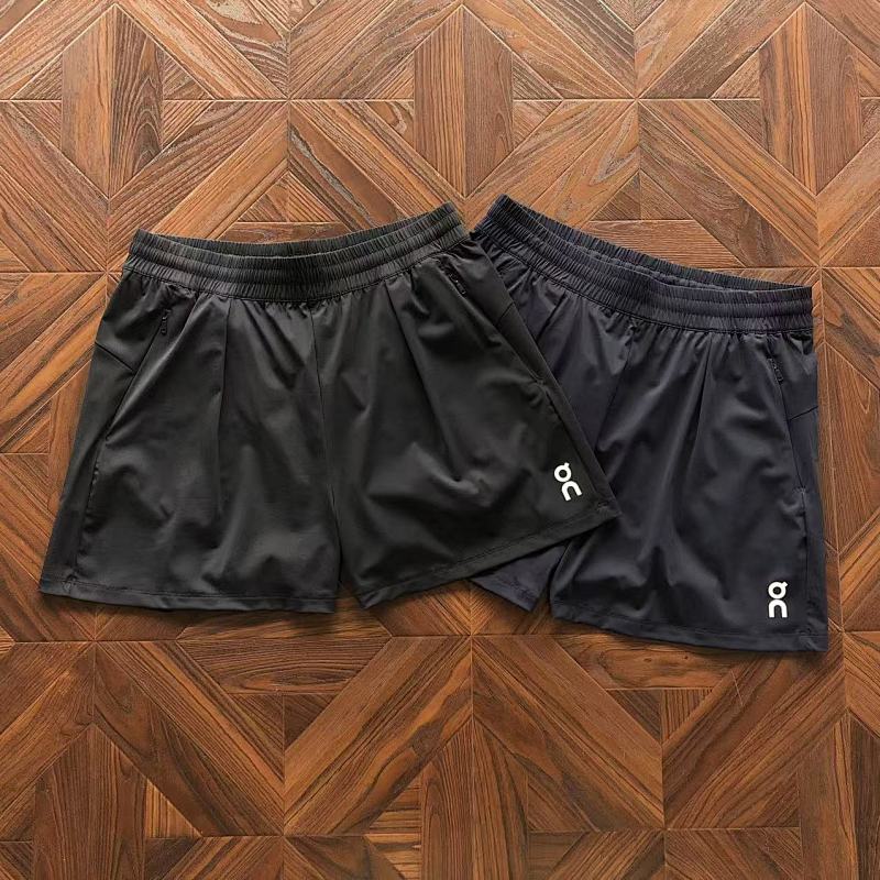 ON RU I G Shorts