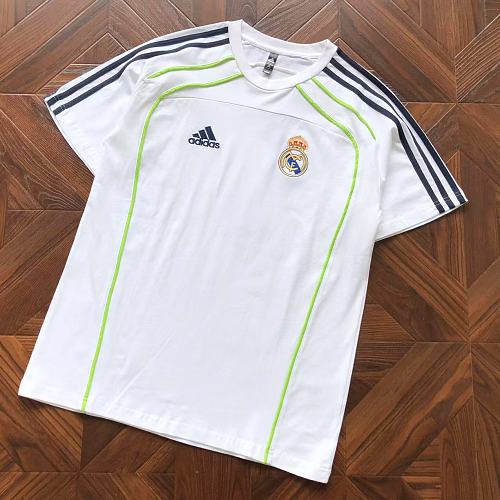 Adidas T-Shirt