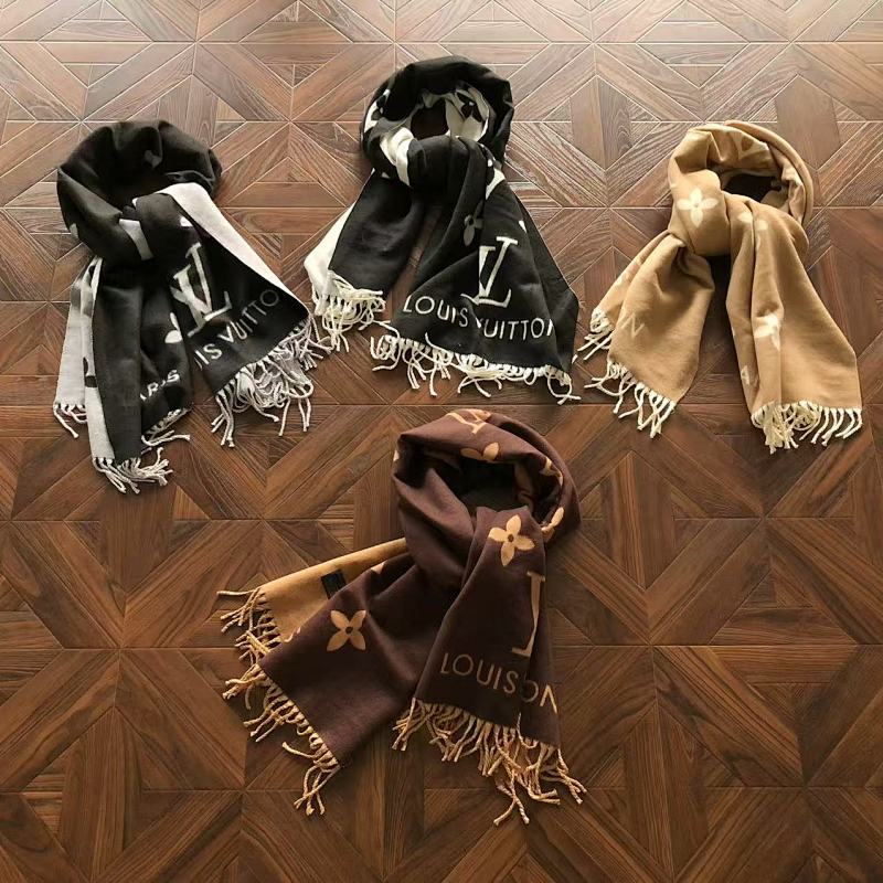 Scarf from RainbowReps