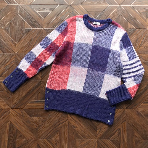 TH M B WE Sweater
