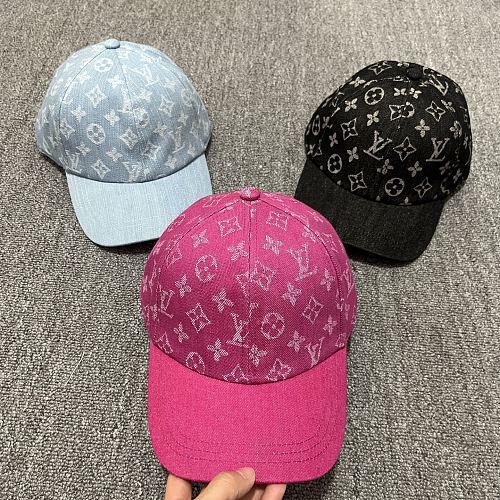 Hat from RainbowReps