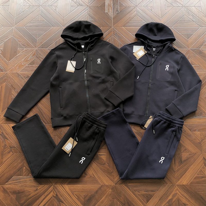 ON RU I G Hoodie Trousers