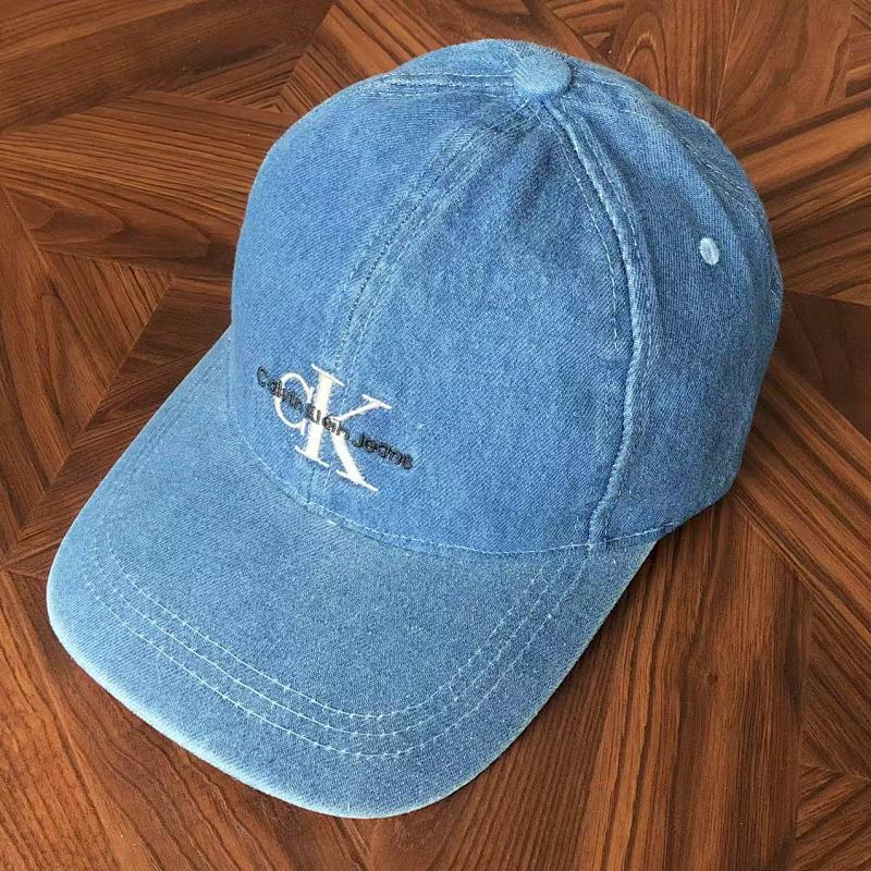 Hat from RainbowReps