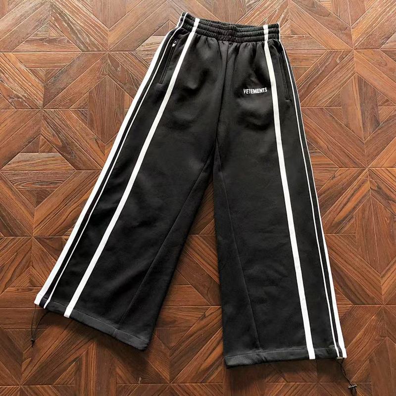 Vetements Trousers