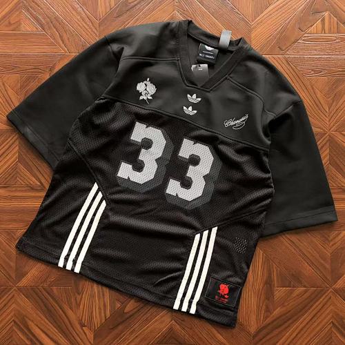Adidas T-Shirt