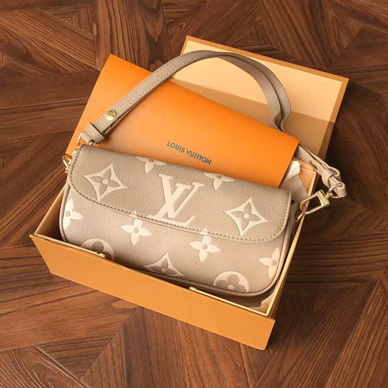 Bag from RainbowReps
